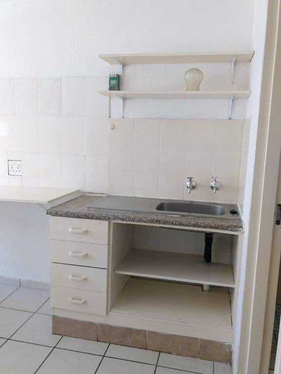 1 Bedroom Property for Sale in Scottsville KwaZulu-Natal