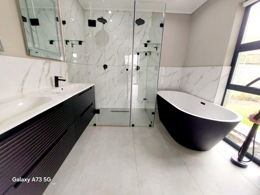 To Let 4 Bedroom Property for Rent in Palm Lakes Estate KwaZulu-Natal