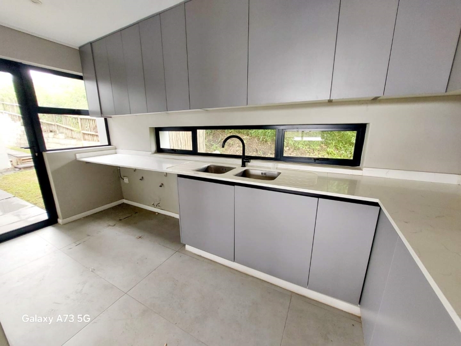 To Let 4 Bedroom Property for Rent in Palm Lakes Estate KwaZulu-Natal