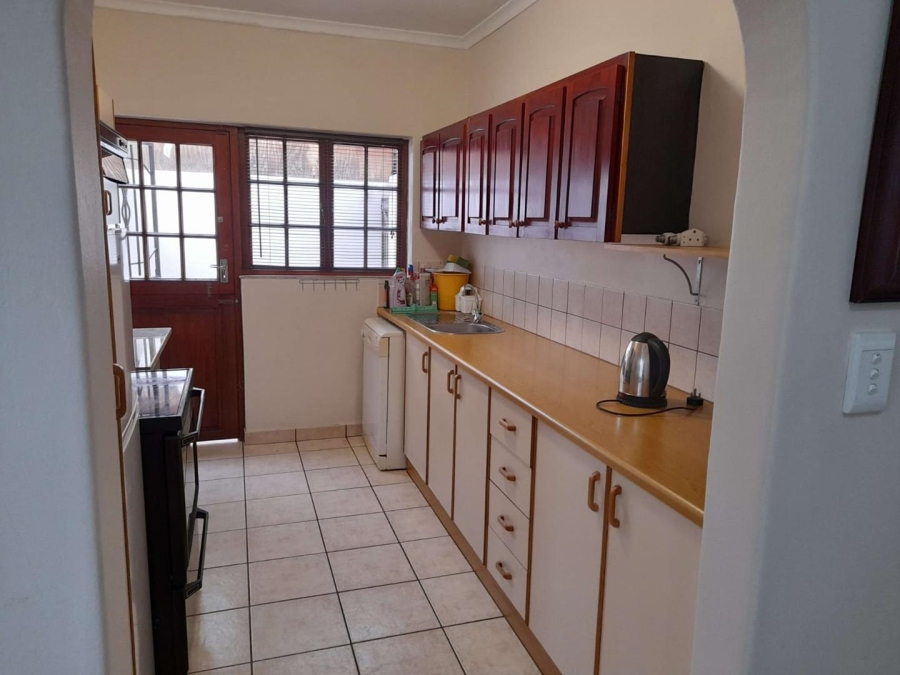 To Let 1 Bedroom Property for Rent in Gillitts KwaZulu-Natal