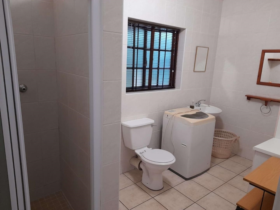 To Let 1 Bedroom Property for Rent in Gillitts KwaZulu-Natal
