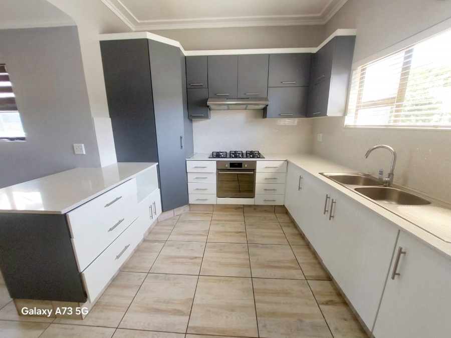 3 Bedroom Property for Sale in Palm Lakes Estate KwaZulu-Natal