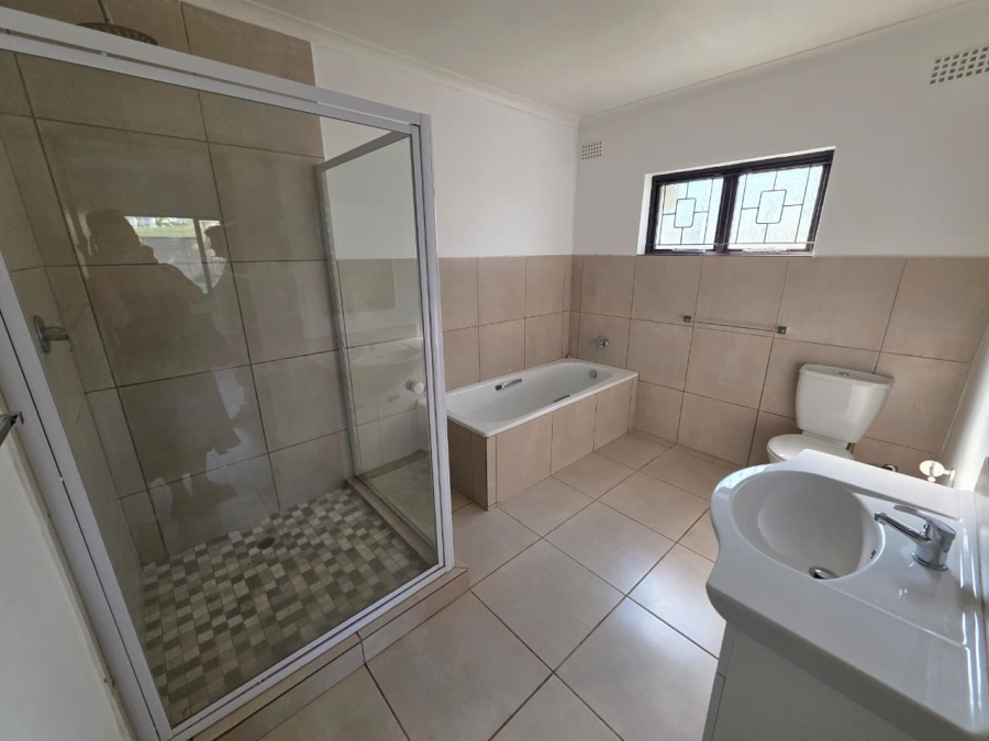To Let 4 Bedroom Property for Rent in Assagay KwaZulu-Natal