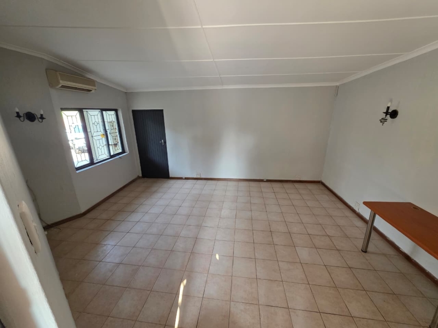 To Let 4 Bedroom Property for Rent in Assagay KwaZulu-Natal