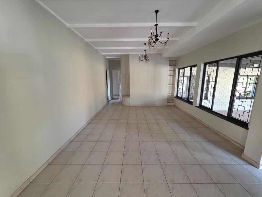 To Let 4 Bedroom Property for Rent in Assagay KwaZulu-Natal