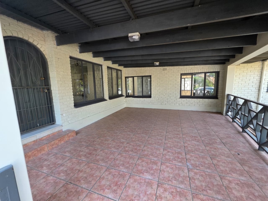 To Let 4 Bedroom Property for Rent in Assagay KwaZulu-Natal