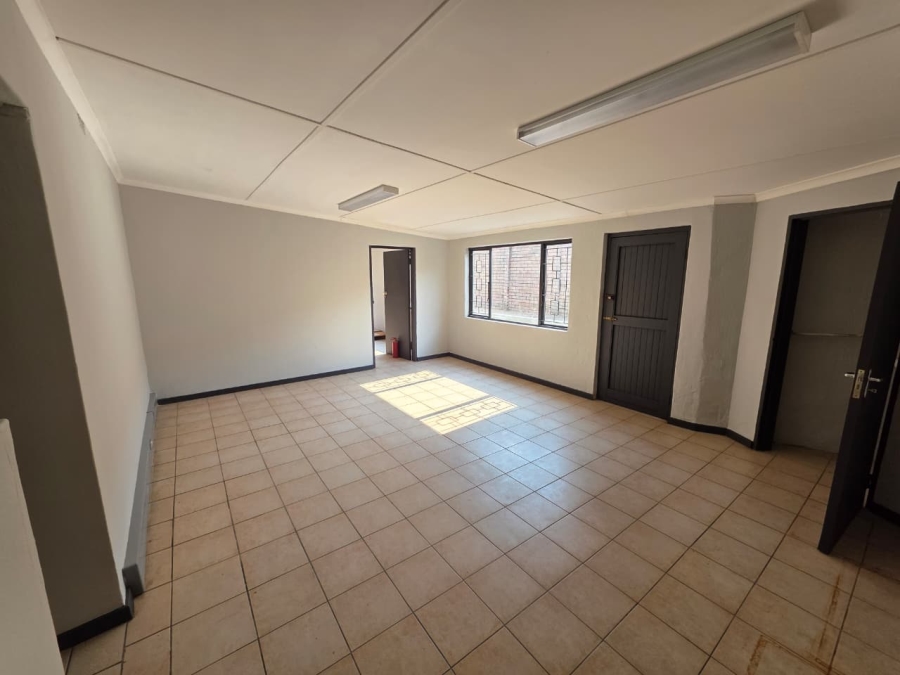 To Let 4 Bedroom Property for Rent in Assagay KwaZulu-Natal