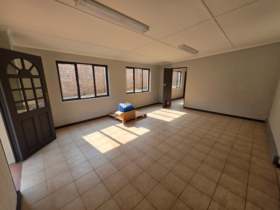 To Let 4 Bedroom Property for Rent in Assagay KwaZulu-Natal