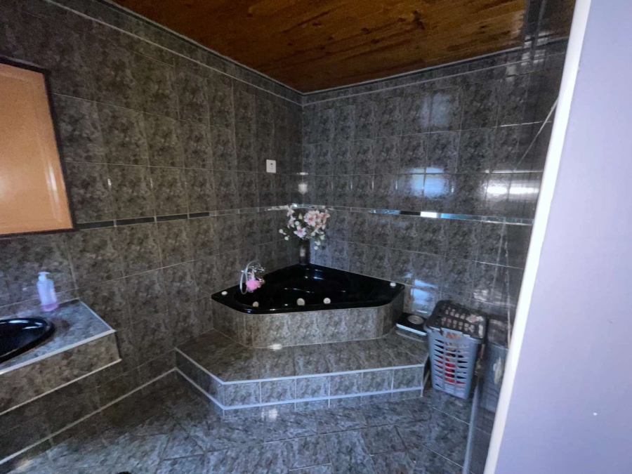 4 Bedroom Property for Sale in Dundee KwaZulu-Natal