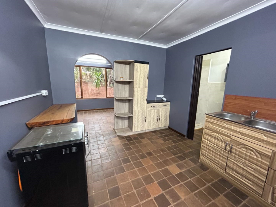 To Let 1 Bedroom Property for Rent in Waterfall KwaZulu-Natal