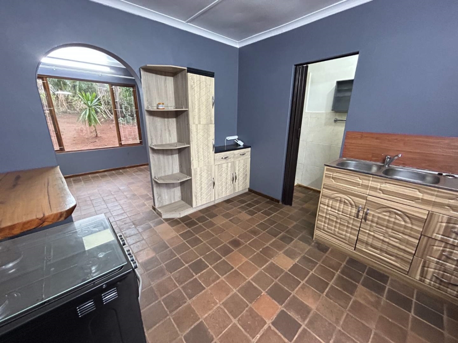 To Let 1 Bedroom Property for Rent in Waterfall KwaZulu-Natal
