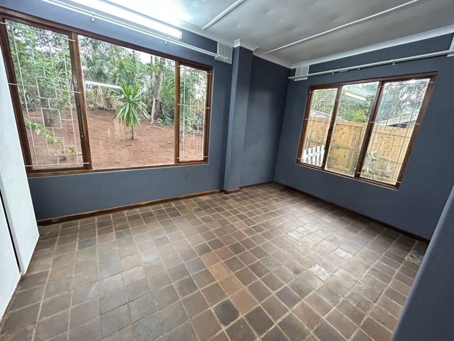To Let 1 Bedroom Property for Rent in Waterfall KwaZulu-Natal