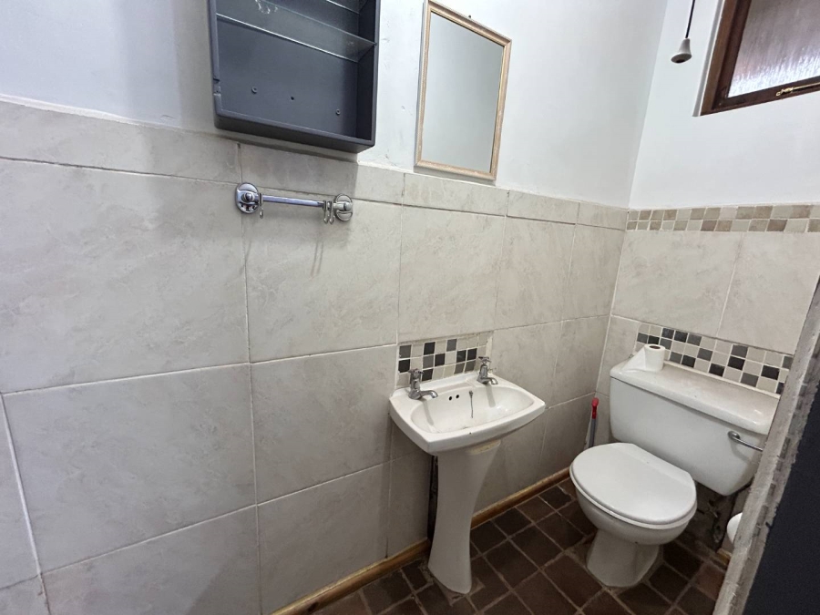 To Let 1 Bedroom Property for Rent in Waterfall KwaZulu-Natal