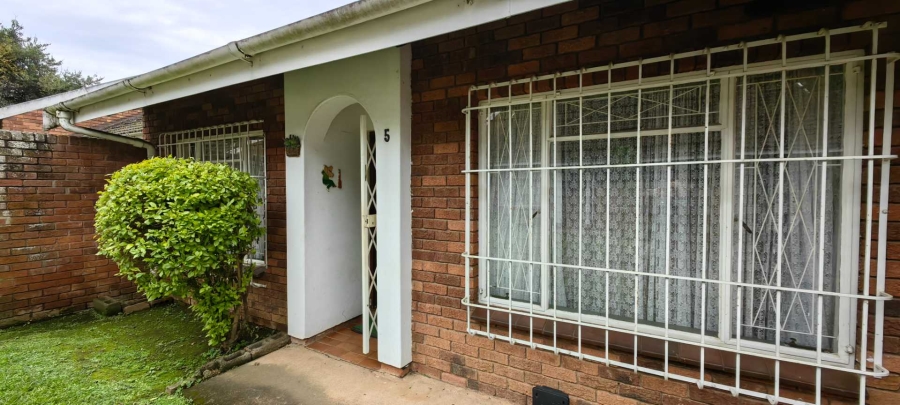 2 Bedroom Property for Sale in Howick KwaZulu-Natal