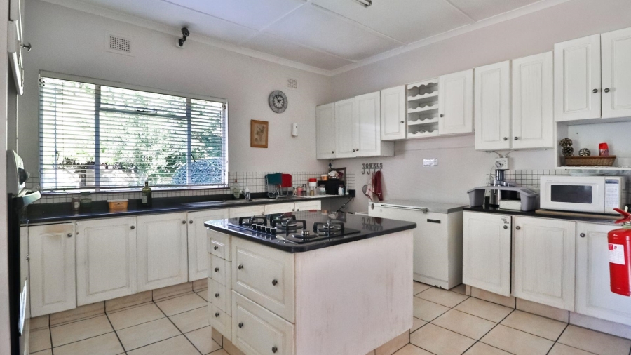 4 Bedroom Property for Sale in Greendale KwaZulu-Natal