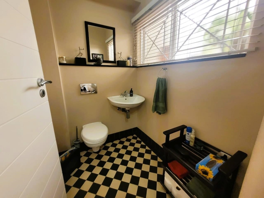 4 Bedroom Property for Sale in Athlone KwaZulu-Natal