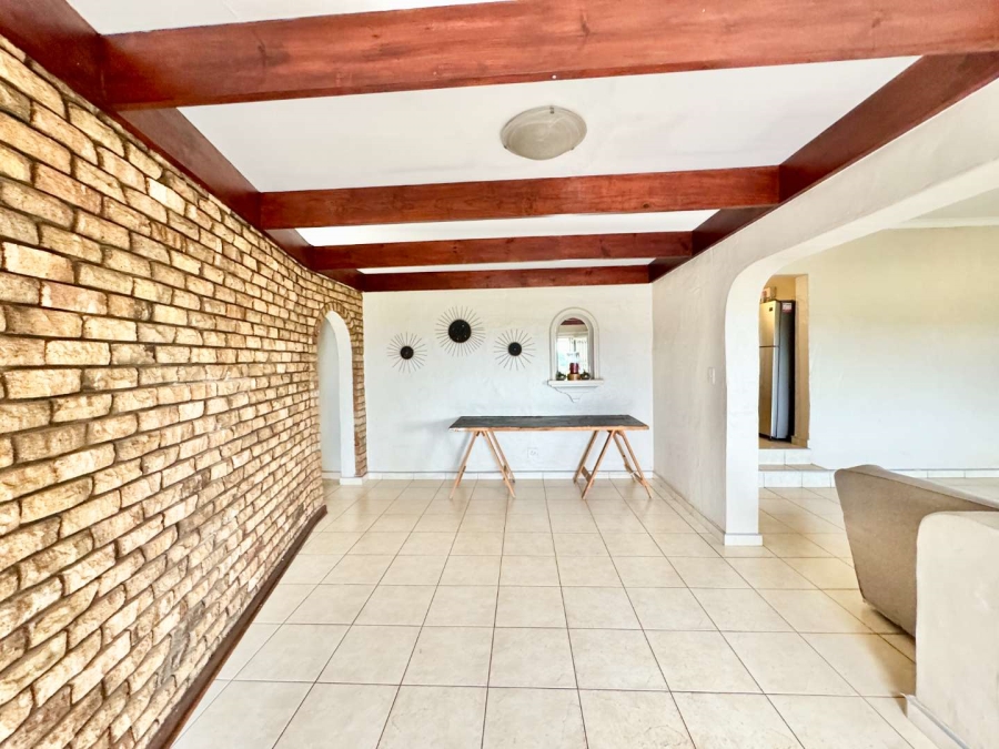 To Let 4 Bedroom Property for Rent in Glen Hills KwaZulu-Natal