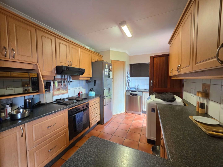3 Bedroom Property for Sale in Waterfall KwaZulu-Natal