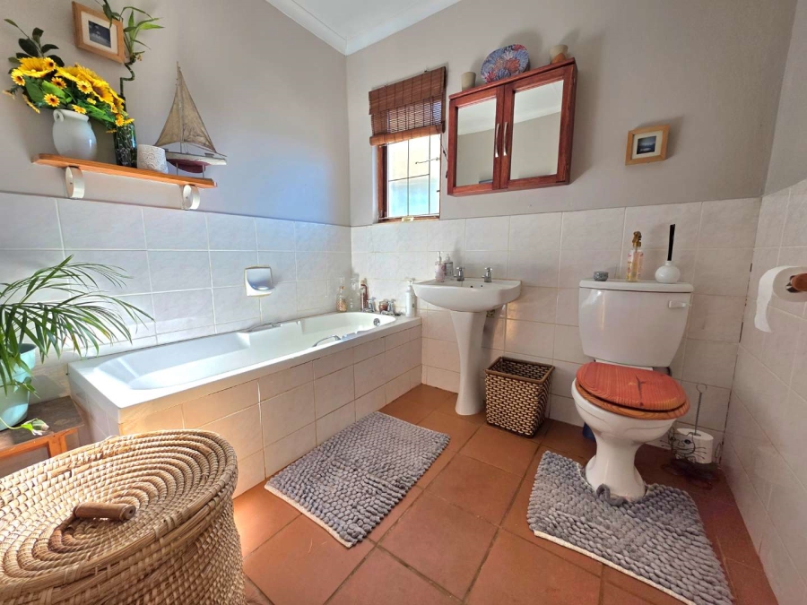 3 Bedroom Property for Sale in Waterfall KwaZulu-Natal