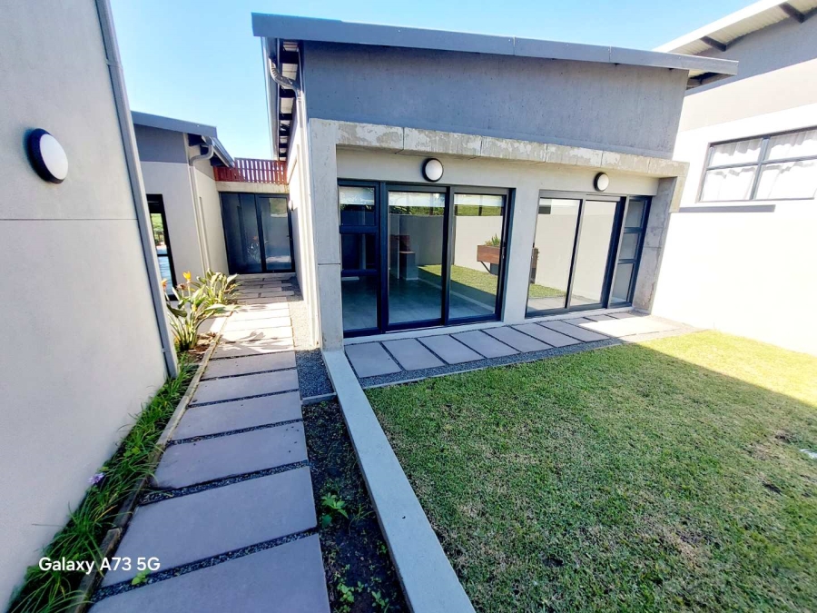 To Let 4 Bedroom Property for Rent in Palm Lakes Estate KwaZulu-Natal