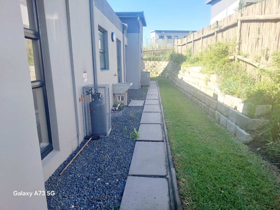 To Let 4 Bedroom Property for Rent in Palm Lakes Estate KwaZulu-Natal