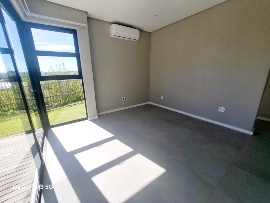 To Let 4 Bedroom Property for Rent in Palm Lakes Estate KwaZulu-Natal