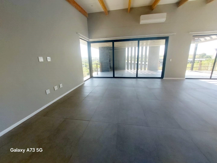 To Let 4 Bedroom Property for Rent in Palm Lakes Estate KwaZulu-Natal