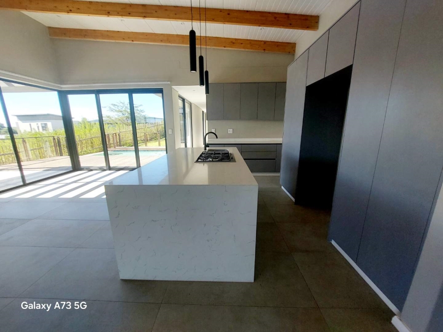 To Let 4 Bedroom Property for Rent in Palm Lakes Estate KwaZulu-Natal