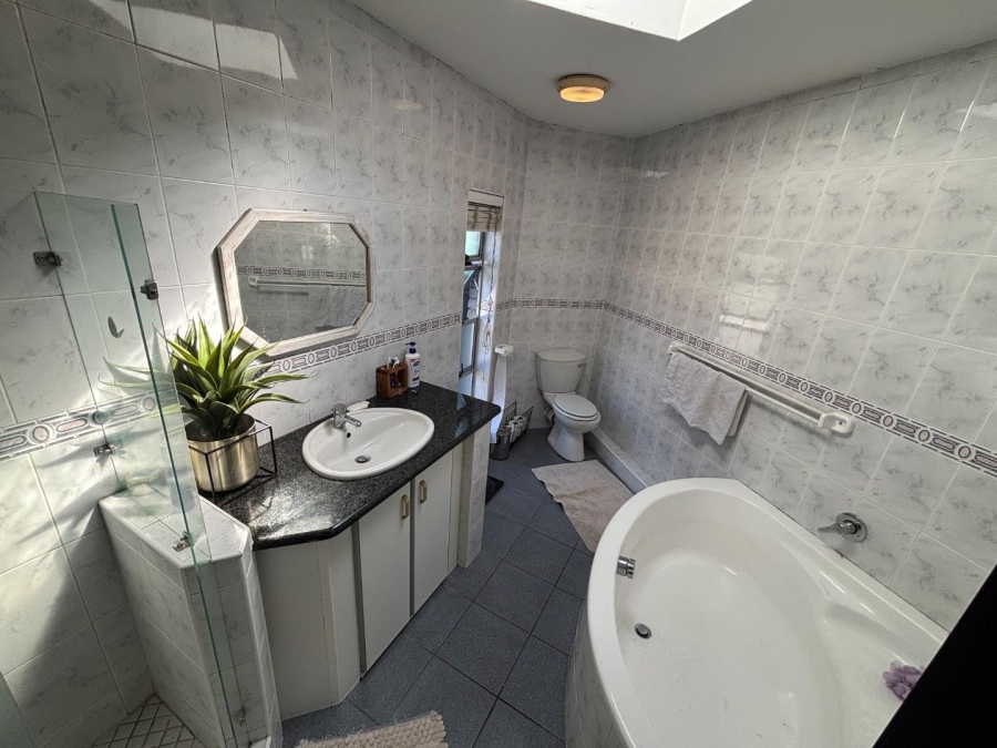 To Let 4 Bedroom Property for Rent in Westville KwaZulu-Natal