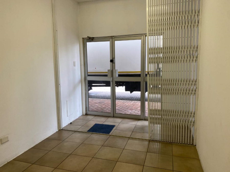 Commercial Property for Sale in Mahogany Ridge KwaZulu-Natal