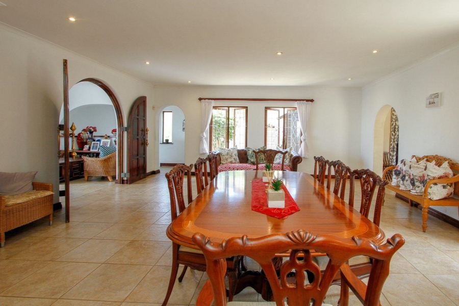 5 Bedroom Property for Sale in Umhlanga KwaZulu-Natal