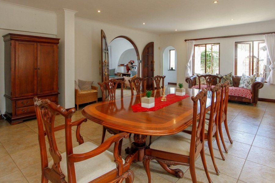 5 Bedroom Property for Sale in Umhlanga KwaZulu-Natal