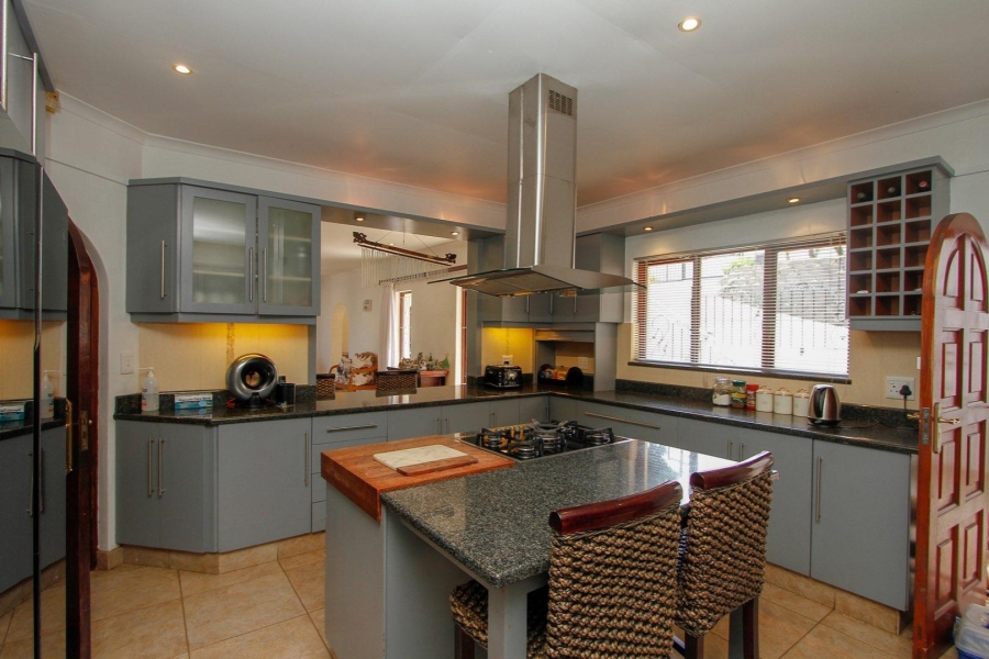 5 Bedroom Property for Sale in Umhlanga KwaZulu-Natal