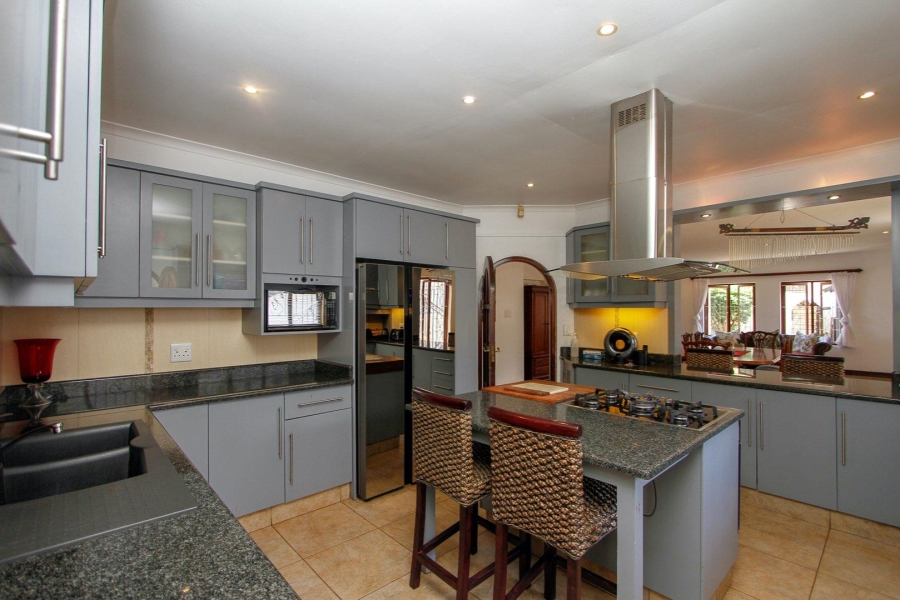 5 Bedroom Property for Sale in Umhlanga KwaZulu-Natal