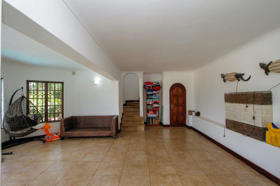 5 Bedroom Property for Sale in Umhlanga KwaZulu-Natal