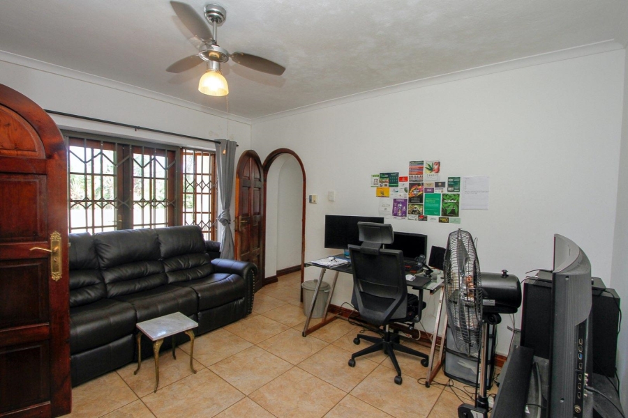 5 Bedroom Property for Sale in Umhlanga KwaZulu-Natal