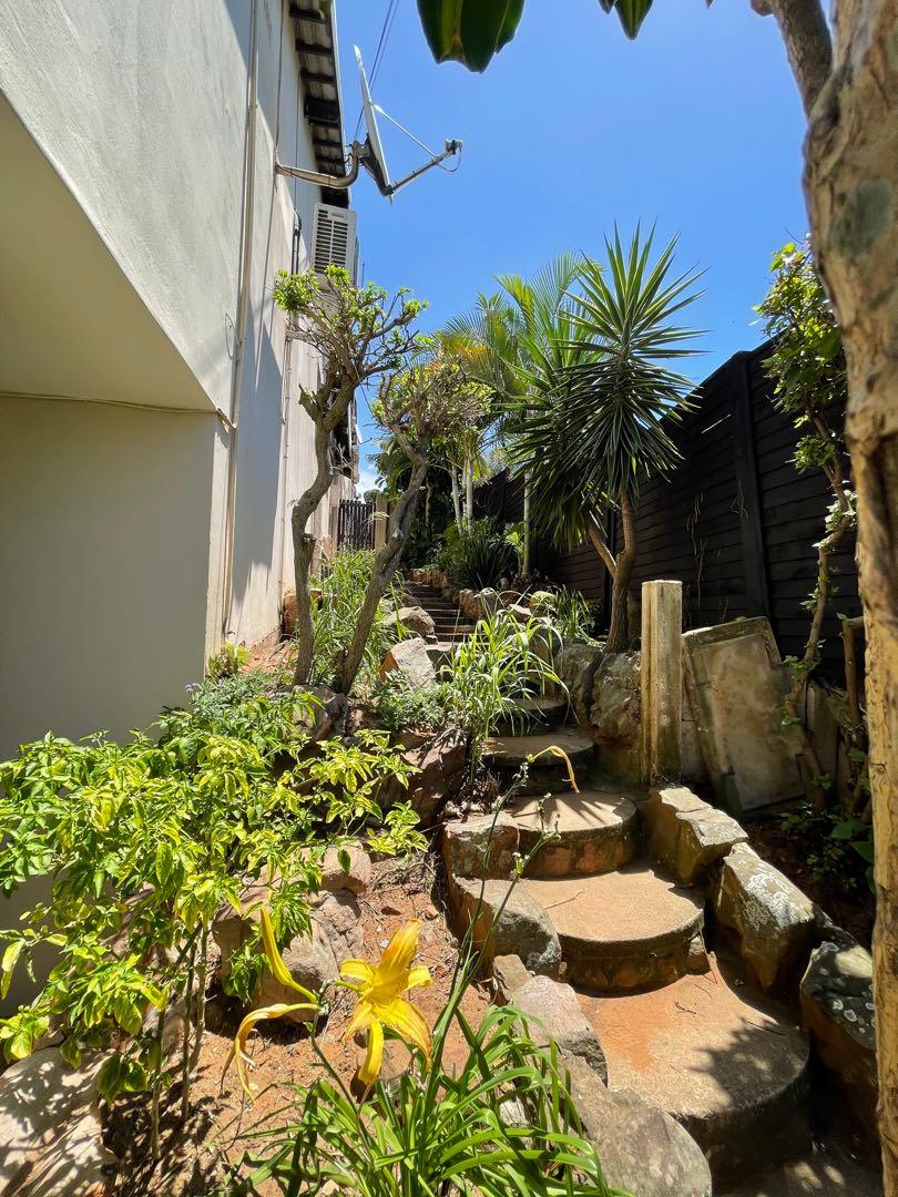 5 Bedroom Property for Sale in Umhlanga KwaZulu-Natal