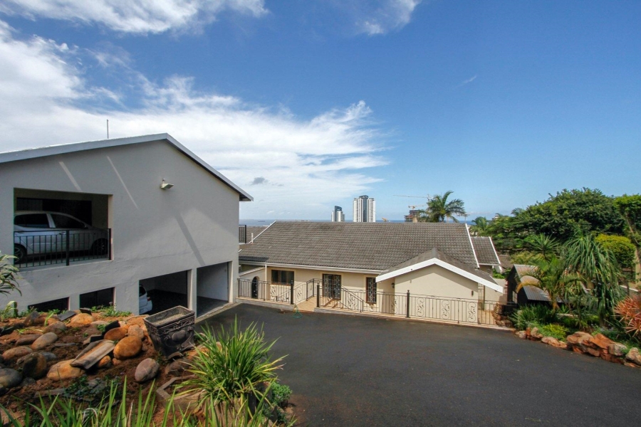 5 Bedroom Property for Sale in Umhlanga KwaZulu-Natal