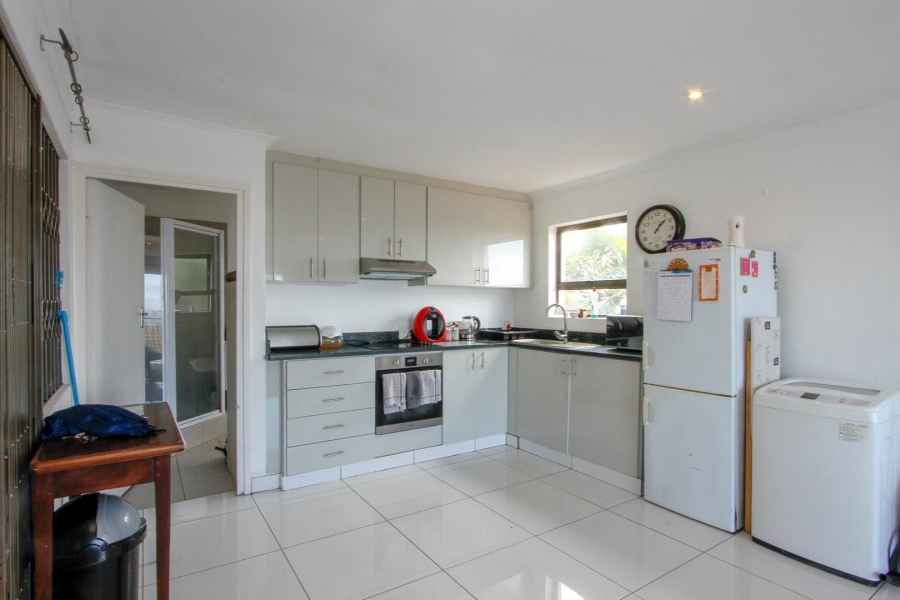 5 Bedroom Property for Sale in Umhlanga KwaZulu-Natal