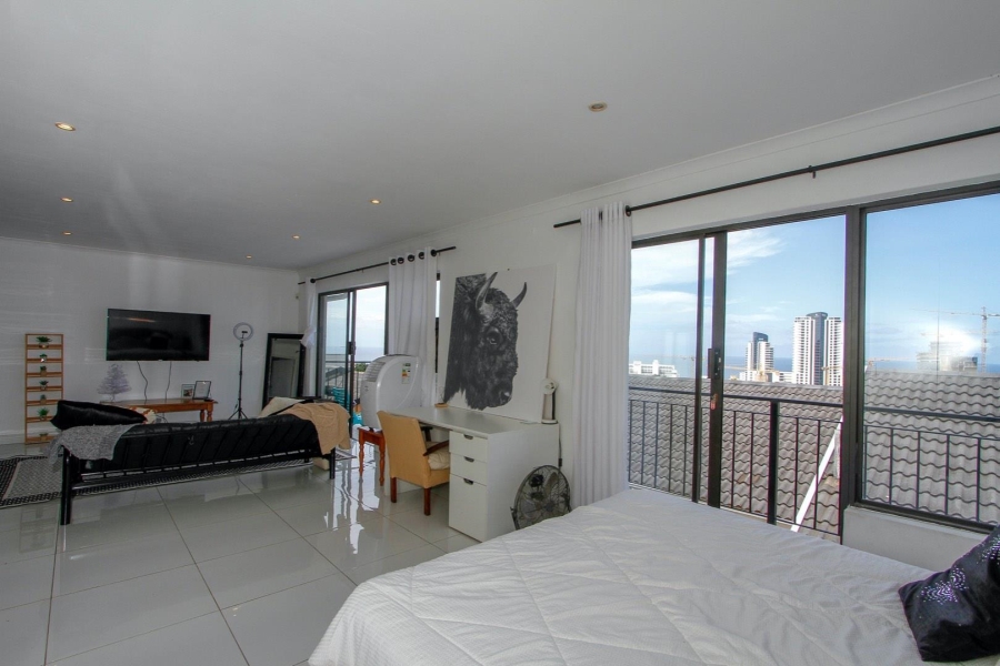 5 Bedroom Property for Sale in Umhlanga KwaZulu-Natal