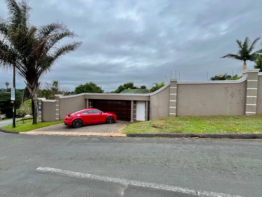 To Let 4 Bedroom Property for Rent in Glen Anil KwaZulu-Natal