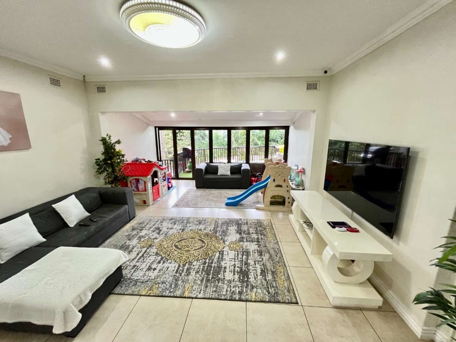 To Let 4 Bedroom Property for Rent in Glen Anil KwaZulu-Natal