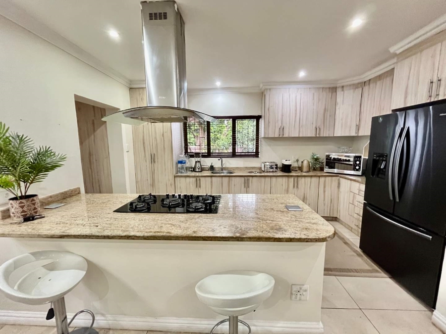 To Let 4 Bedroom Property for Rent in Glen Anil KwaZulu-Natal