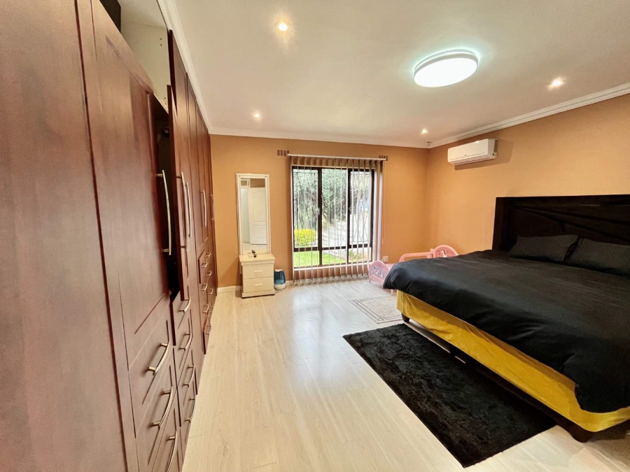 To Let 4 Bedroom Property for Rent in Glen Anil KwaZulu-Natal