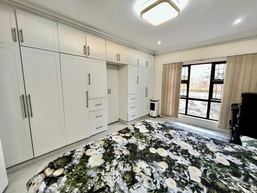 To Let 4 Bedroom Property for Rent in Glen Anil KwaZulu-Natal