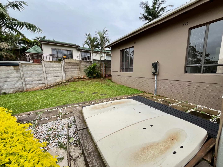 To Let 4 Bedroom Property for Rent in Glen Anil KwaZulu-Natal