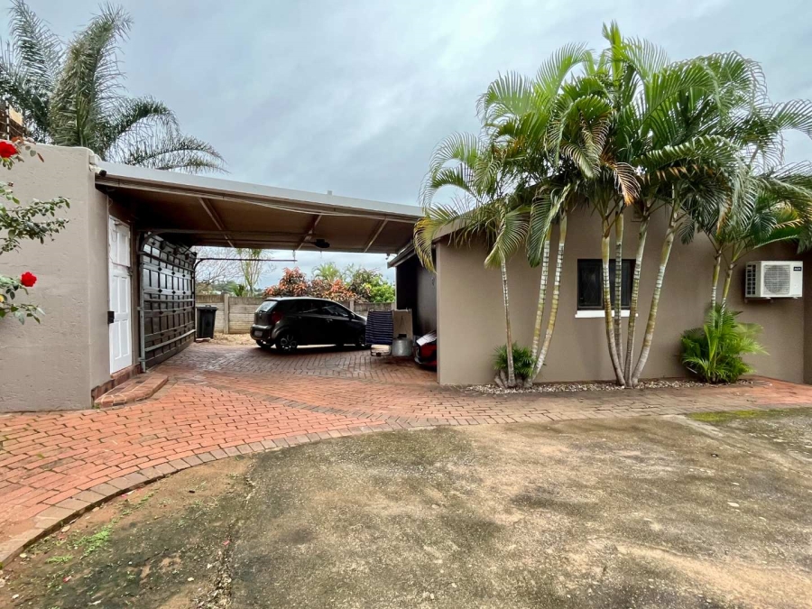 To Let 4 Bedroom Property for Rent in Glen Anil KwaZulu-Natal