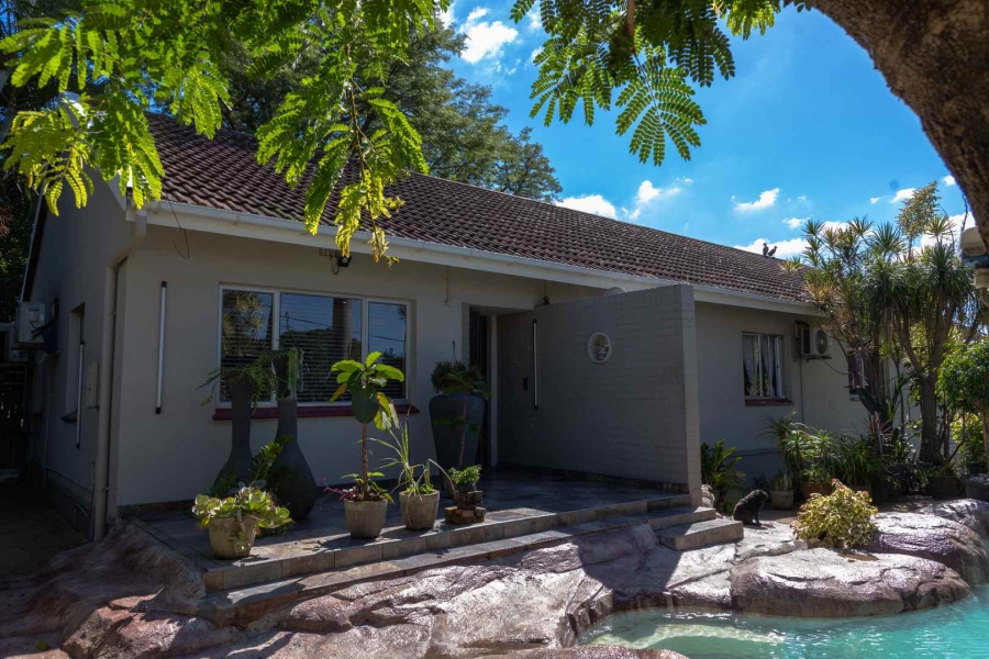 3 Bedroom Property for Sale in Queensburgh KwaZulu-Natal