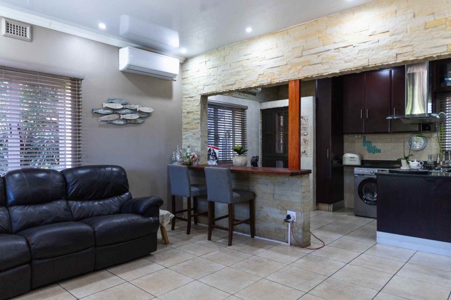 3 Bedroom Property for Sale in Queensburgh KwaZulu-Natal