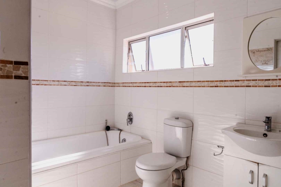 3 Bedroom Property for Sale in Queensburgh KwaZulu-Natal